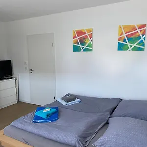 Gasthof Messezimmer Nahe Der Düsseldorfer Messe Mit Eigenem Eingang Und Gratis Minibar